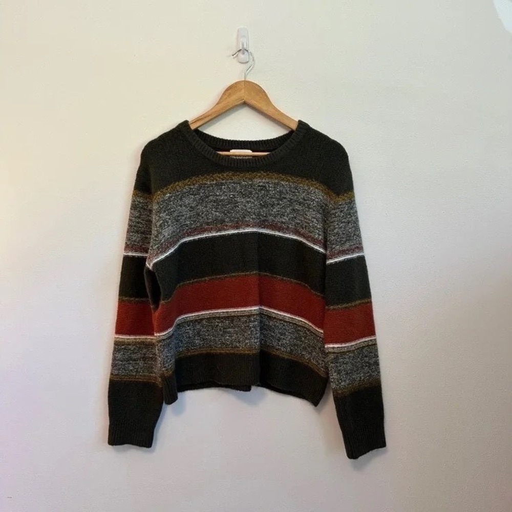 Korye Striped Crewneck Sweater | Size Medium